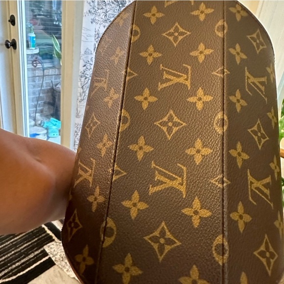 Louis Vuitton Monogram Ellipse MM( only for 24 hrs ) - Picture 7 of 16